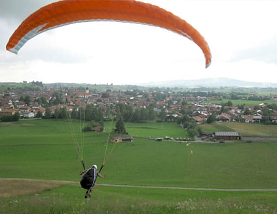 Gleitschirmfliegen starten Gleitschirmfliegen starten